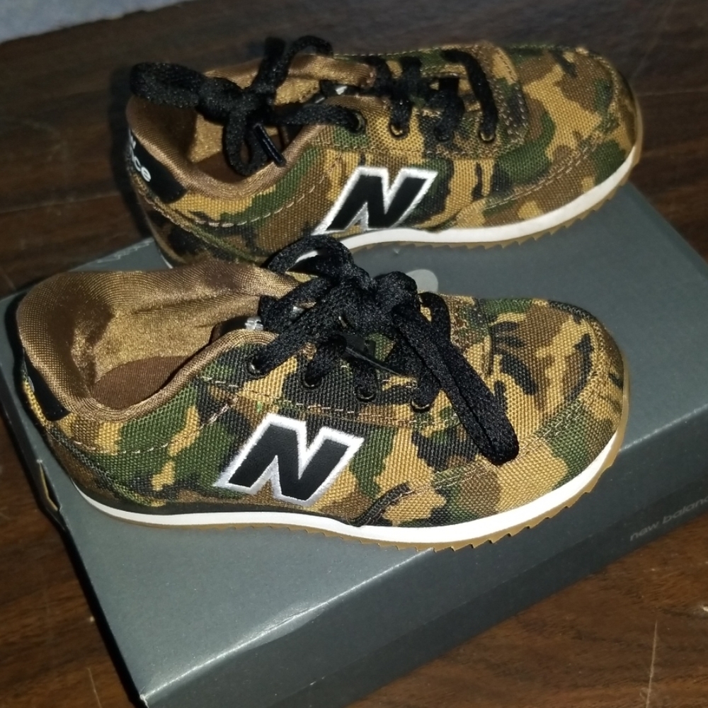 Boy's shoes size 8 ,9